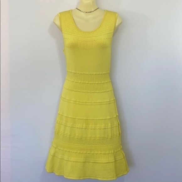 BCBG DRESS "WILMA" LEMON YELLOW BANDED KNIT NEW WITH TAG! SZ SM 4-6 - Picture 2 of 9